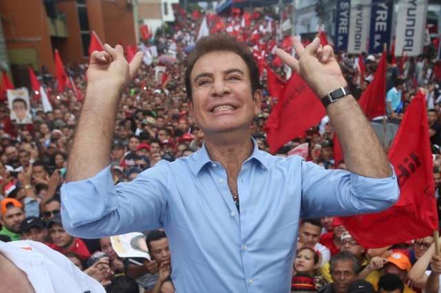 Honduran election unresolved, with television star poised to win
