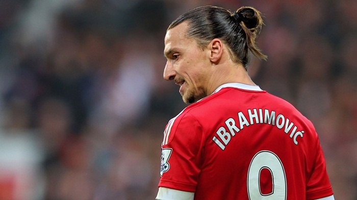 Football: Le Dieu Ibrahimovic répond au roi Cantona 