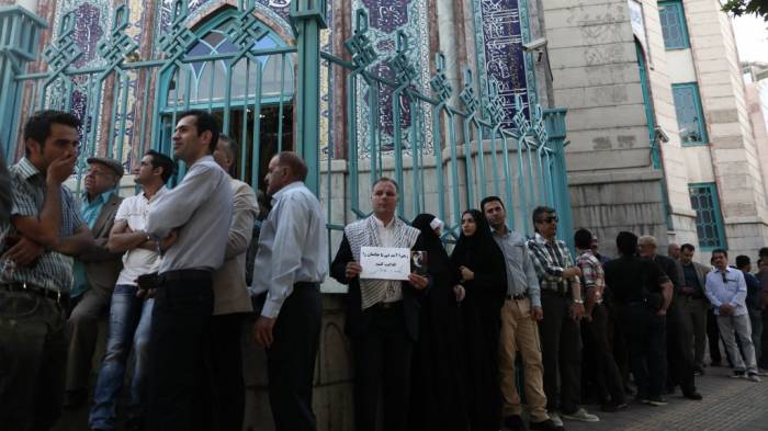Iran : début du vote à la présidentielle