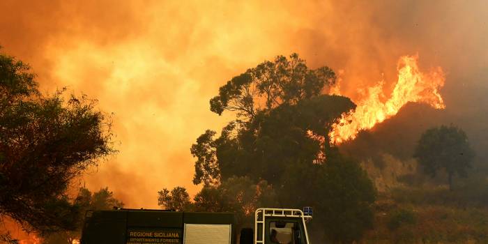 Italie : importants incendies dans le Nord-Ouest du pays