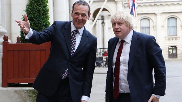 Theresa May choisit Boris Johnson pour relever le défi du Brexit
