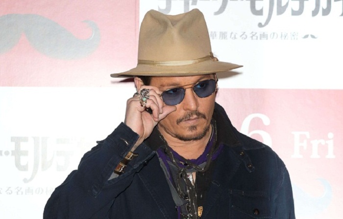 Johnny Depp parle de l`hospitalisation de sa fille Lily-Rose