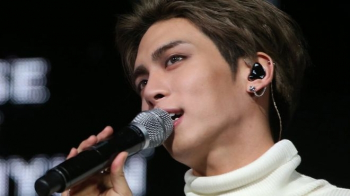 Jonghyun: Note posted online shows struggle with depression