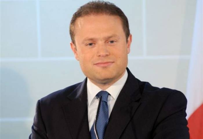 Malte: le premier ministre revendique la victoire aux élections