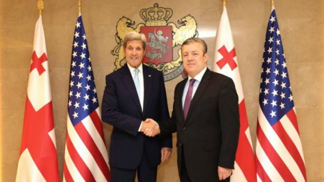 Kerry rassure les espoirs de l`OTAN en Géorgie et de l`Ukraine - ANALYSE