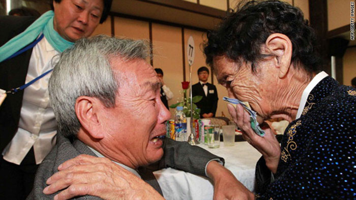 Koreas to resume emotional reunions of divided families
