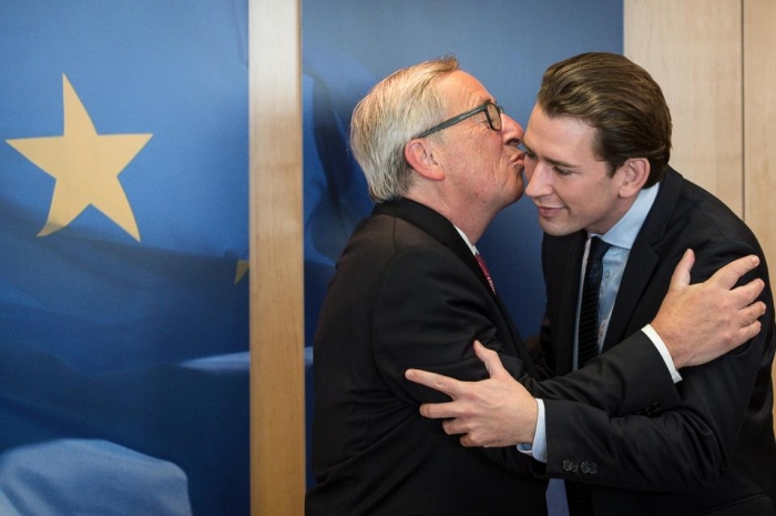 Austria's Kurz avoids Juncker's kiss in Brussels - VIDEO