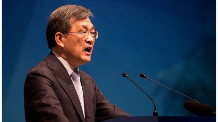 Samsung Electronics CEO resigns over 'unprecedented crisis'