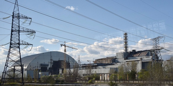 L`Ukraine inaugure mardi le dôme en acier qui va recouvrir Tchernobyl