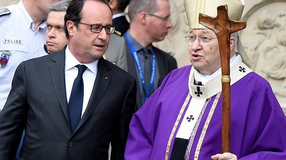 Le cardinal français cible le mariage gay lors de la messe pour le prêtre tué - VIDÉO 