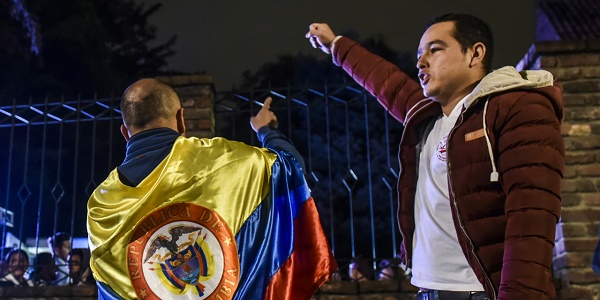 La Colombie rejette l`accord de paix avec les Farc