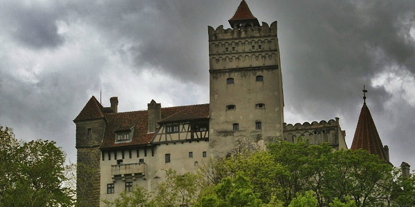 Le château de Dracula est à vendre - VIDEO