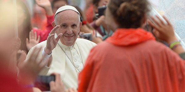 Le pape François refuse d`associer islam et terrorisme