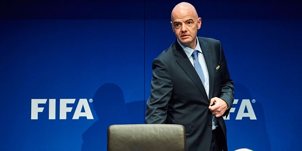 Le patron de la FIFA veut une `tolérance zéro` pour les abus sexuels