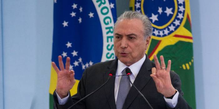 Le président brésilien porte plainte contre son accusateur