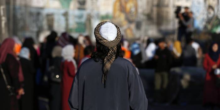 Les Palestiniens affluent à Jérusalem pour le 1er vendredi du ramadan