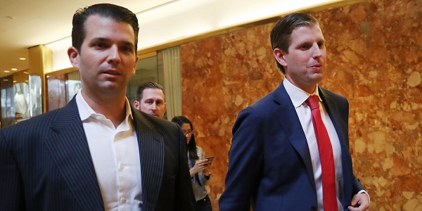 Les fils Trump accusés de monnayer l`accès à leur père