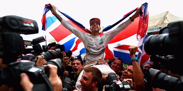 Lewis Hamilton signe sa 50e pole position au Grand Prix d`Australie