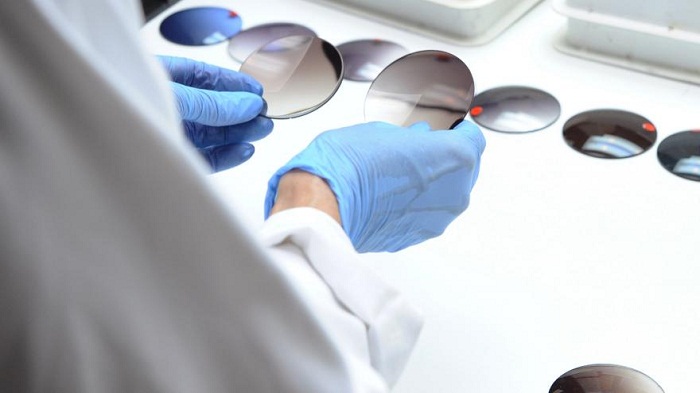 Essilor va fusionner avec l`Italien Luxottica pour créer un géant mondial
