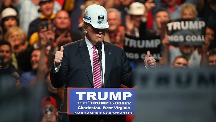 Trump affirme qu`il sera "le plus grand créateur d`emplois que Dieu ait jamais créé"