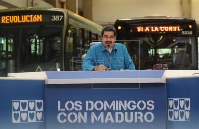 Maduro apunta otra vez a EE.UU. por la crisis en Venezuela, donde murió otro joven