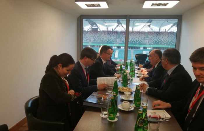 Elmar Mammadyarov rencontre le ministre hongrois