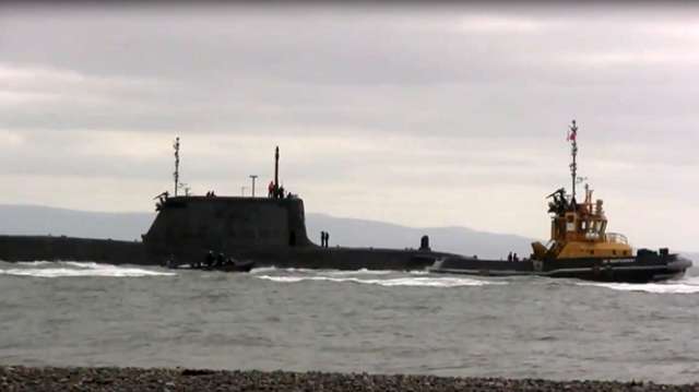 Un sous-marin nucléaire britannique heurte un navire de commerce près de Gibraltar