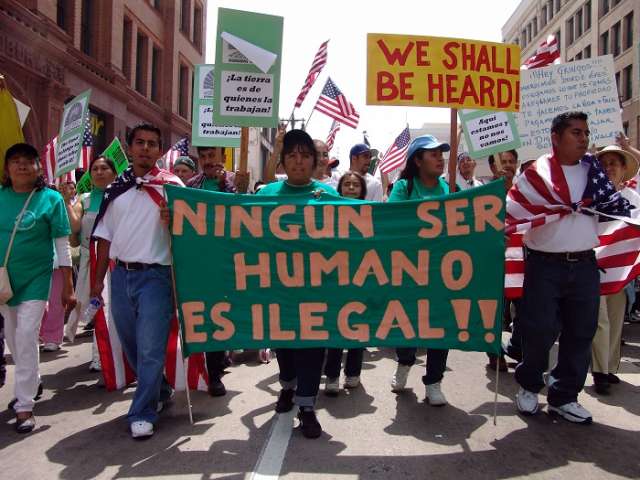 Cerca de 700 arrestos: la cifra de las operaciones contra inmigrantes