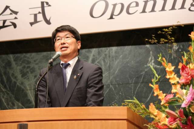 Nagasaki mayor pleads for end to nuclear threat on bomb anniversary