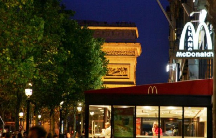 McDonald`s rouvre à Paris son plus gros restaurant au monde
