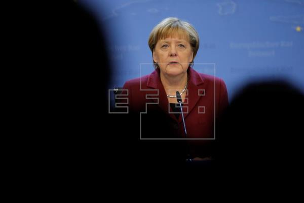 Merkel: Rusia e Irán deben asumir sus responsabilidades en Siria