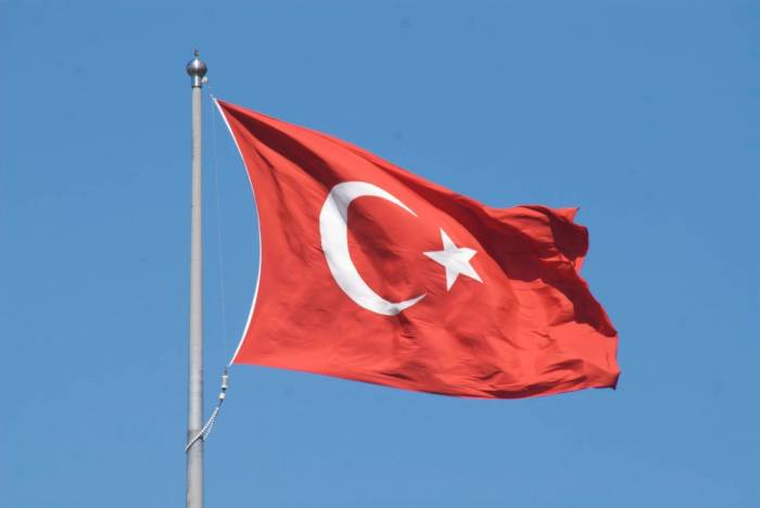 Türkische Regierung verurteilt den illegalen Besuch der türkischen Bürger in Karabach 