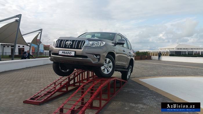 Bakıda yenilənmiş “Toyota Prado” nümayiş olundu - FOTOLAR
