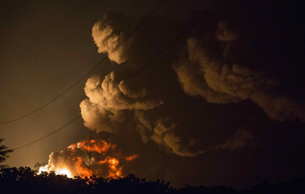 Nicaragua: feroz incendio afectó una planta de combustible
