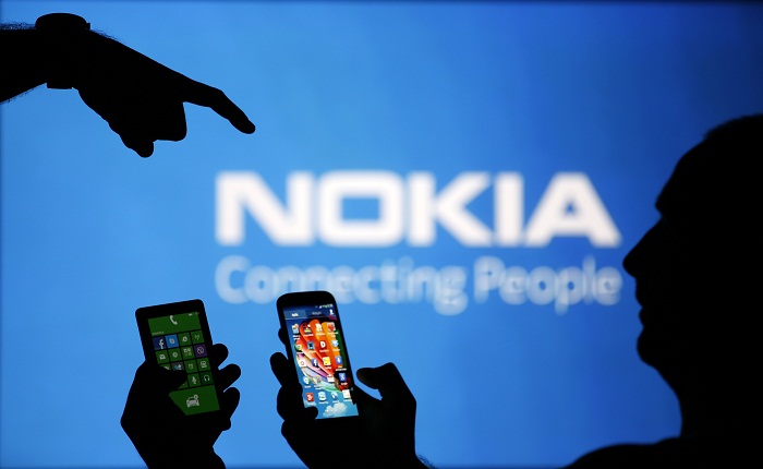 Nokia 230, le téléphone spécial selfie