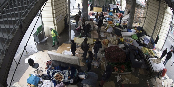 Nouvelle évacuation du campement de migrants Stalingrad à Paris