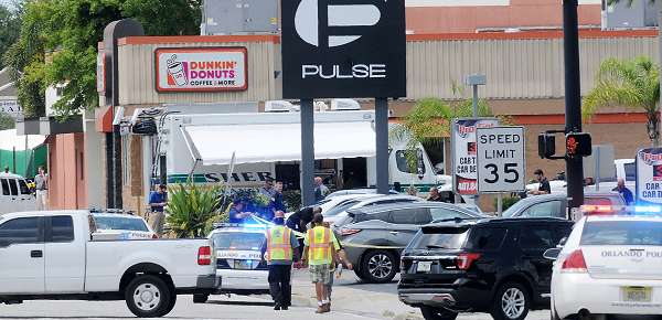 Orlando: la femme du tueur pourrait être inculpée