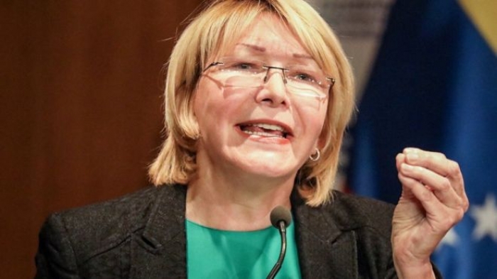 Venezuela crisis: Attorney general banned from leaving country