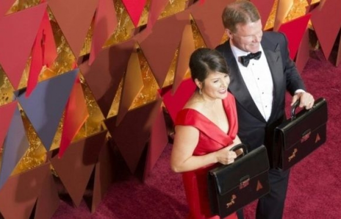 Oscar blunder duo given bodyguards after 'death threats'