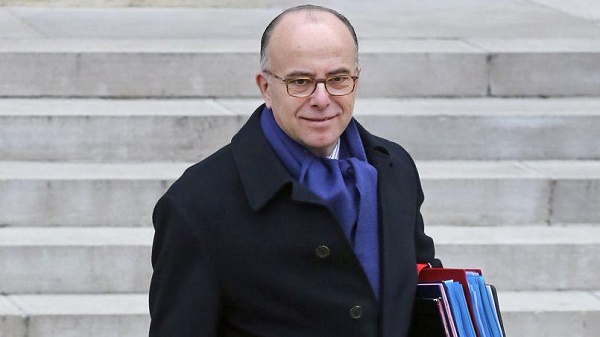 Bernard Cazeneuve remplace Manuel Valls au poste de premier ministre