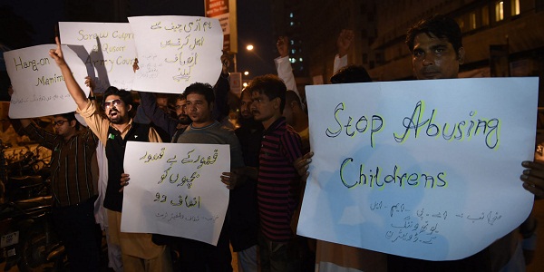 Pakistan: les abus sexuels contre les enfants punis par la loi
