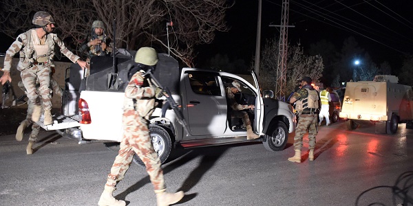 Pakistan : 58 morts dans un assaut contre une école de police