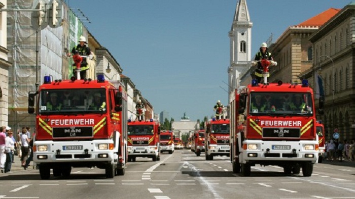 München feiert die größte Feuerwehrparade der Welt