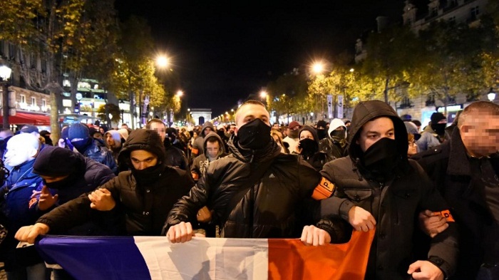 Des centaines de policiers à nouveau dans les rues à Paris