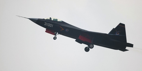 Pékin teste un nouvel avion de combat