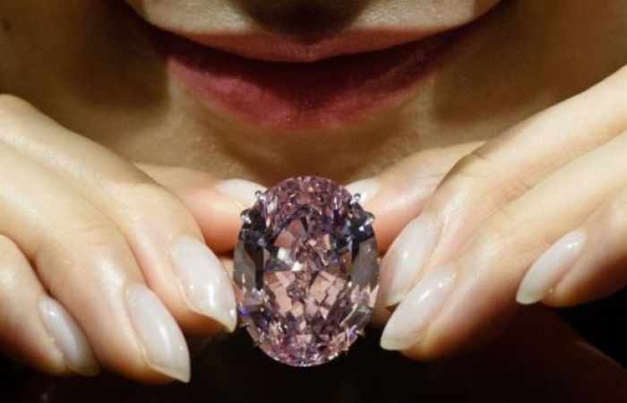 Pink Star diamond sets new world record in Hong Kong