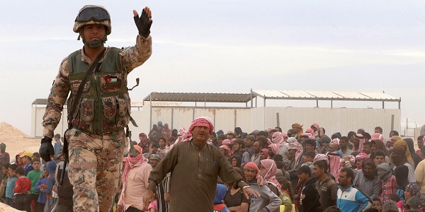 Plus de 60.000 Syriens bloqués à la frontière jordanienne