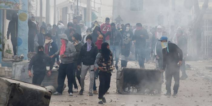 Plus de 930 personnes arrêtées pendant les troubles en Tunisie