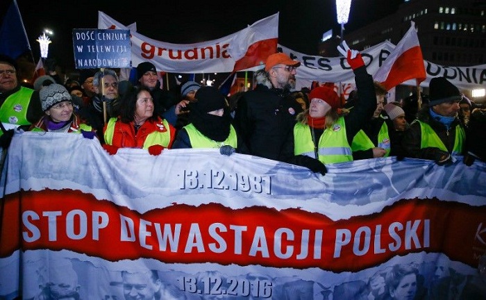 Pologne: manifestations contre le gouvernement