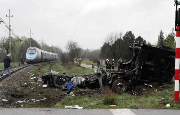 Pologne: 18 blessés dans un accident de train